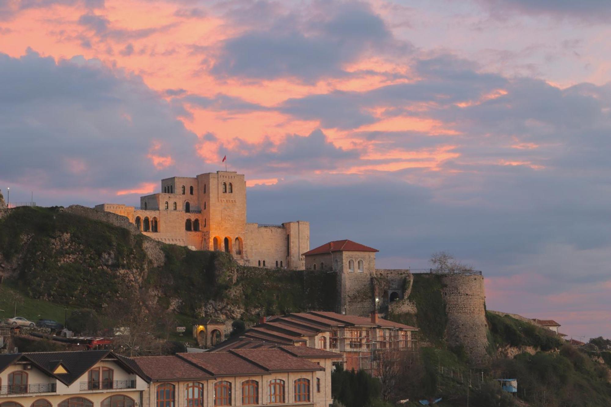 Pisha Panoramic Rooms Krujë Exterior foto